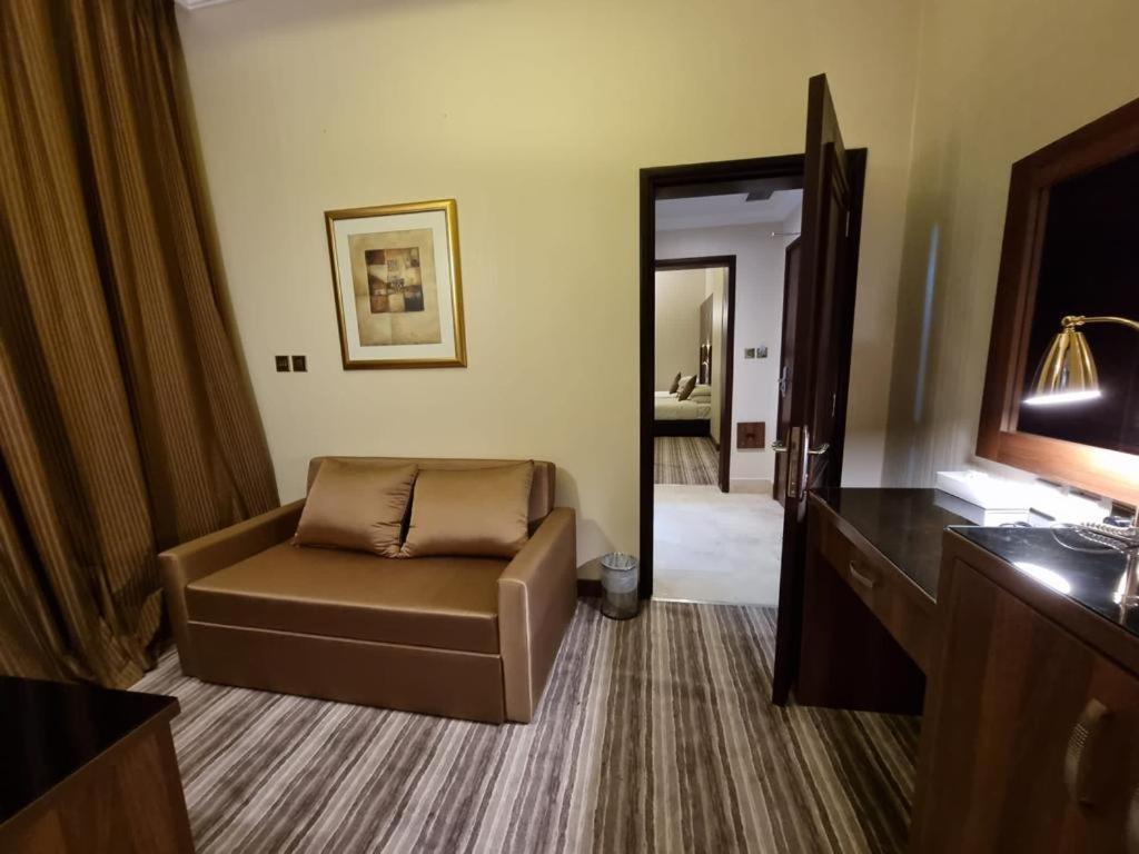 Royal Qatar Hotel Doha Exterior photo